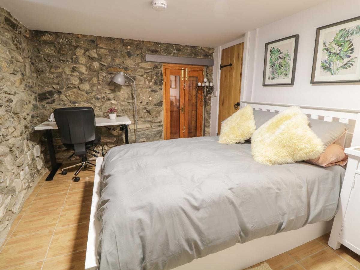 Brithgwm Canol Dolgellau Luaran gambar